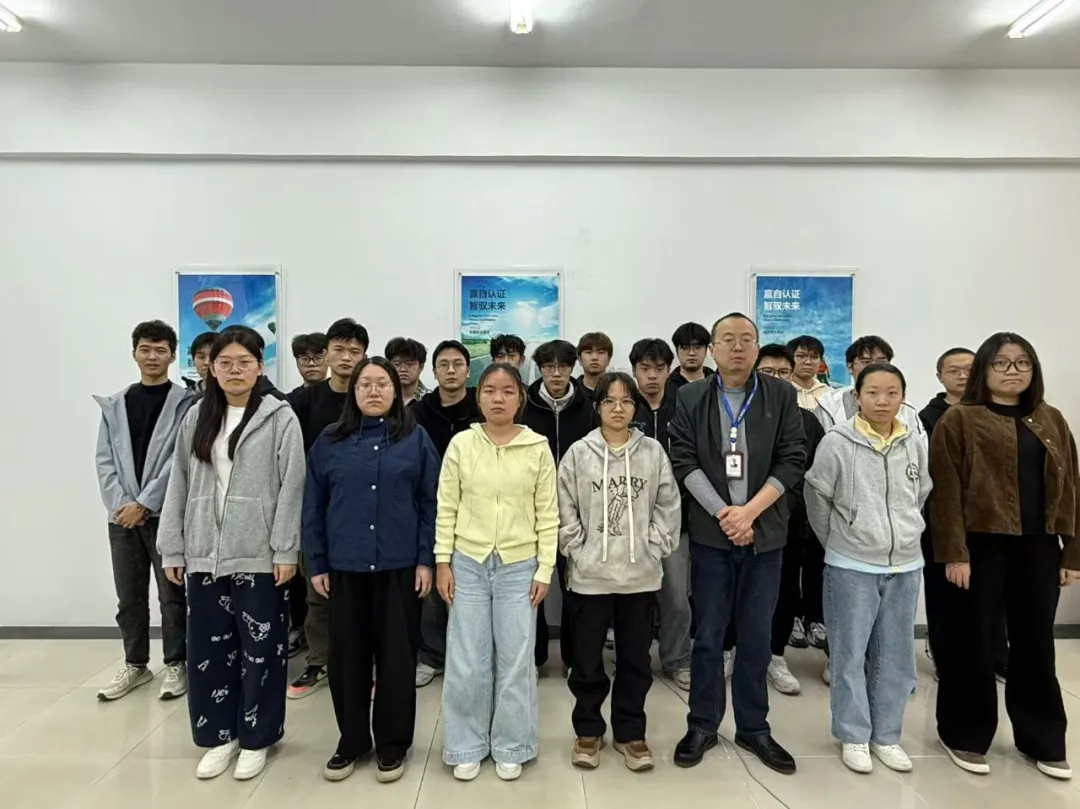 【近期結(jié)班留影】時光會定格此刻，但夢想永